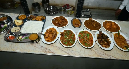 restaurant-in-deomali