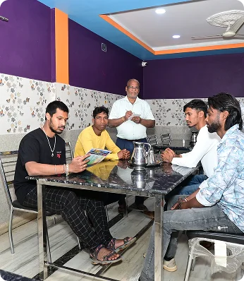 Perfect Dining Spot for Travellers & Tourists